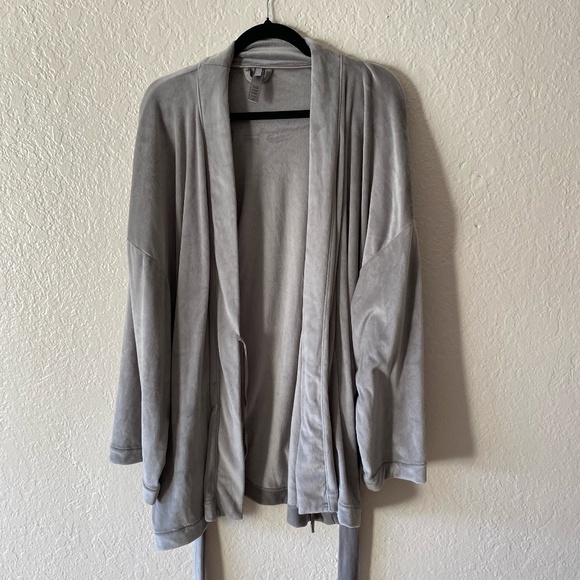 SKIMS Lounge Cardigan With Belt Size M Gray Velour Soft Cozy Fall Winter - Picture 2 of 6